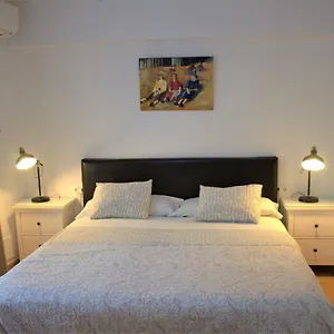 Gasthuis Don Peque Adult Recommended, Nerja